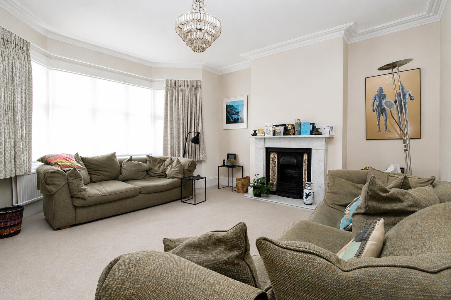 4 bed property in Park Hill, Carshalton